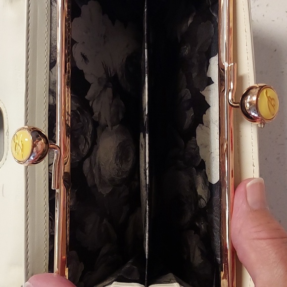 Ted Baker clutch wallet - Picture 4 of 11